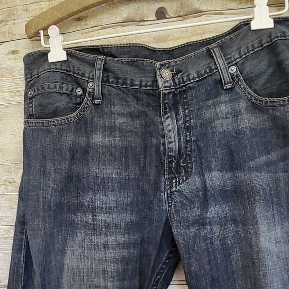 Men's 514 Levi Jeans - 34 x 34 - Very Good Used Condition - Picture 3 of 7